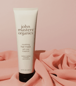 en tube john masters organics nærende hårmaske.