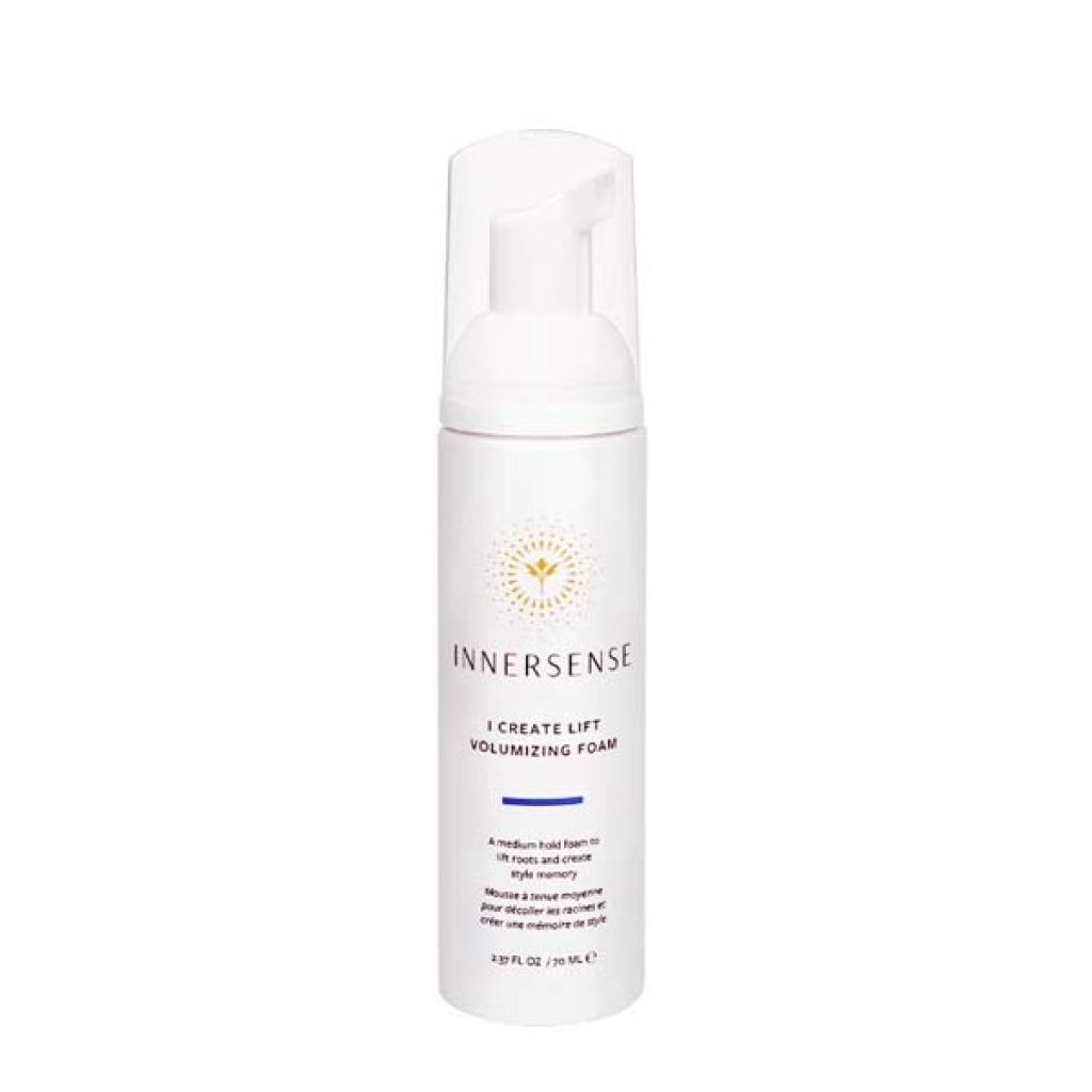 Innersense i Create Lift Volumizing Foam - Styling TRAVEL 70 ml med hvid baggrund.