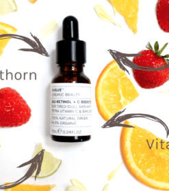 et nærbillede af en flaske vitaminolie.