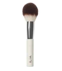 ilia-finishing-powder-brush