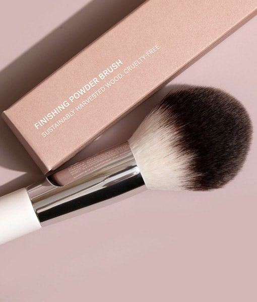 ILIA Finishing Powder Brush 100% vegansk