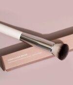 ilia-complexion-brush-100-procent-vegansk-box