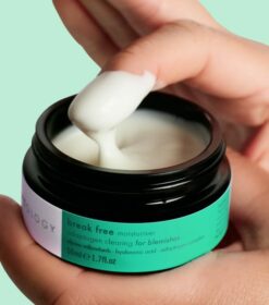 adaptology-skincare-break-free-moisuriser