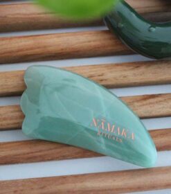 namaka-rituals-gua-sha-green-aventurine-nani