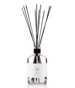 Laboratorio Olfattivo Biancofiore Diff 3000ml med sorte pinde på hvid baggrund.